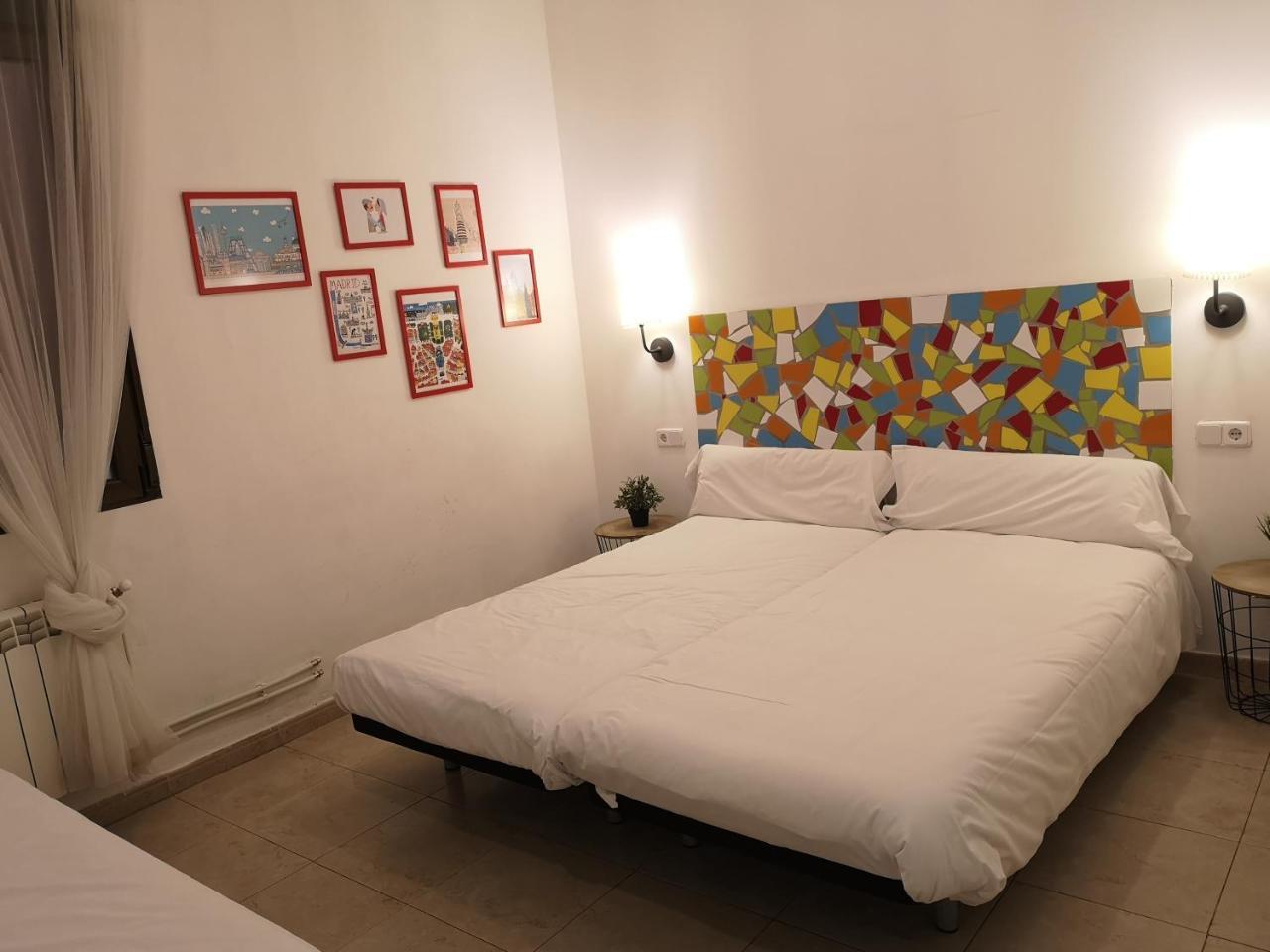 Pil Pil Hostel Мадрид Екстер'єр фото