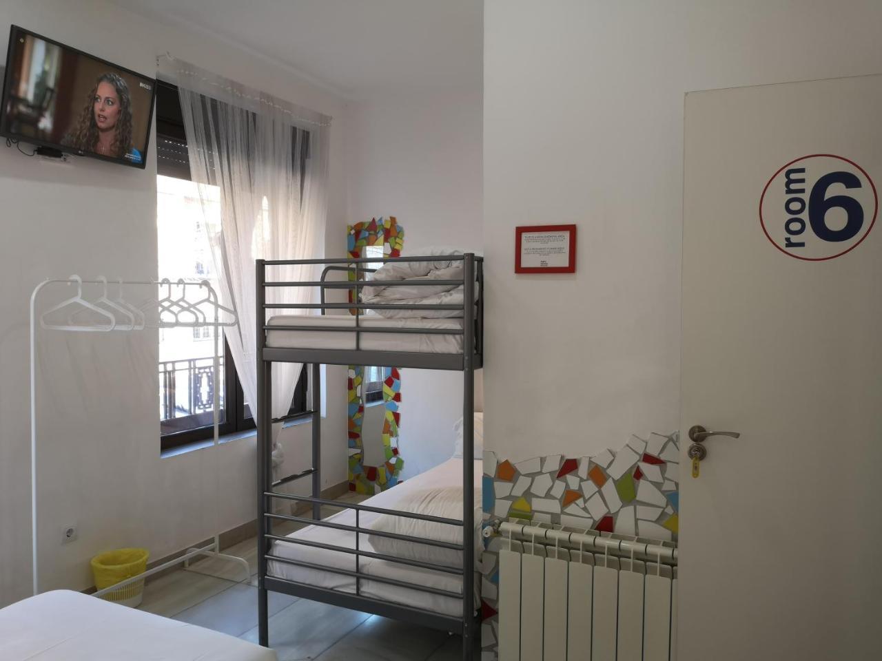 Pil Pil Hostel Мадрид Екстер'єр фото